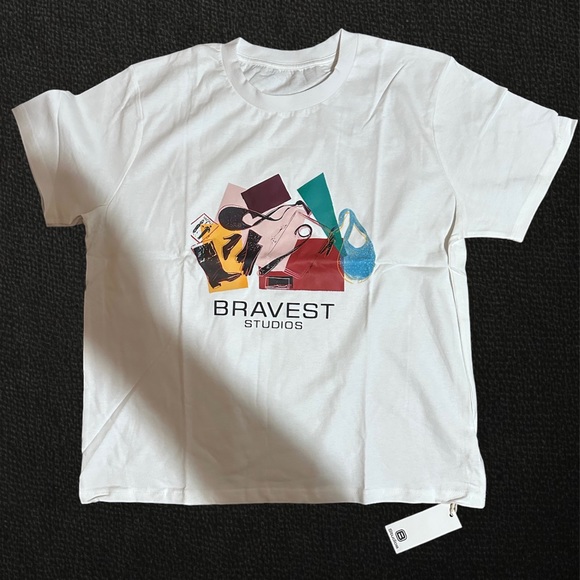 BRAVEST STUDIOS White Mystery Tshirt size XXL - Picture 1 of 6